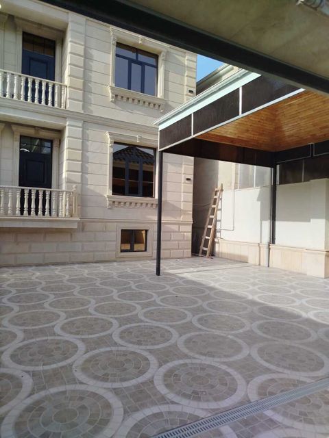 Satılır 6 otaqlı həyət evi/bağ evi 330 m² — Bakı