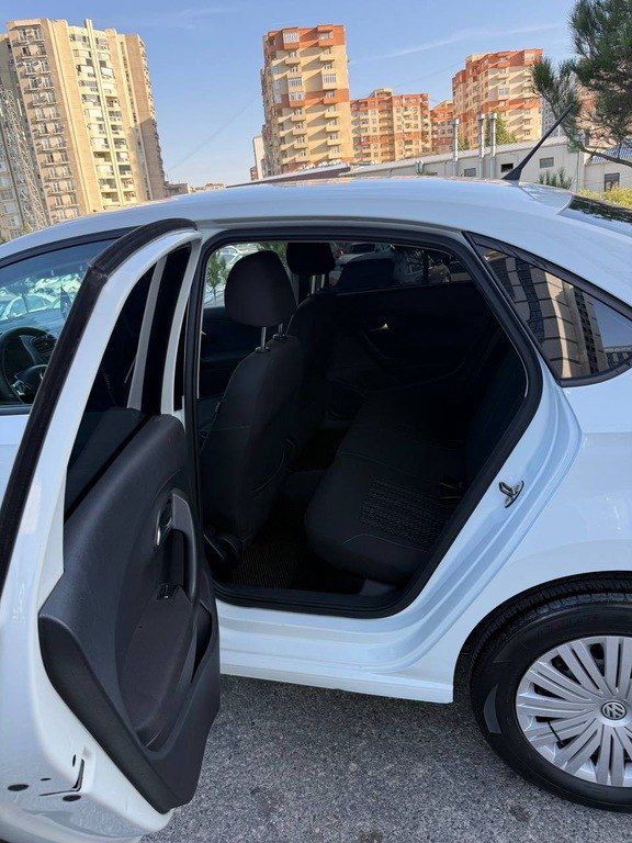 Volkswagen Polo, 1.6 L, 2019 il, 87 600 km — Avtomobillər, Bakı (6)