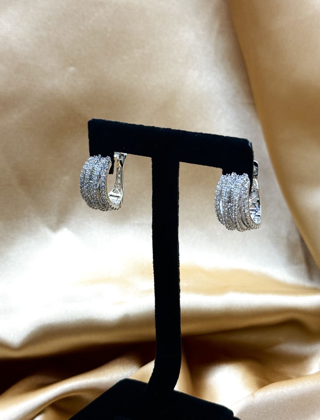 Kiçik sırğalar, Gümüşü, 24K qızıl örtüklü cilalanmış polad, 30 mm — Mallar, Bakı (2)