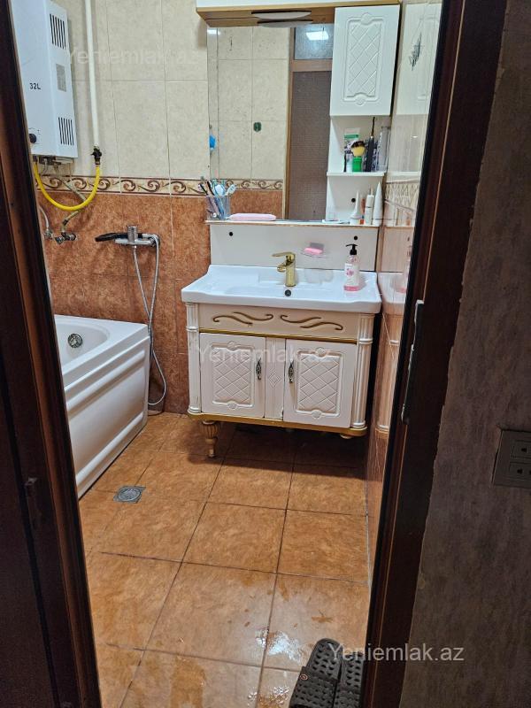 Satılır 3 otaqlı Bina evi menzil (Köhnə tikili), 74 m², 17-ci mikrorayon — Mənzil, Sumqayıt (6)