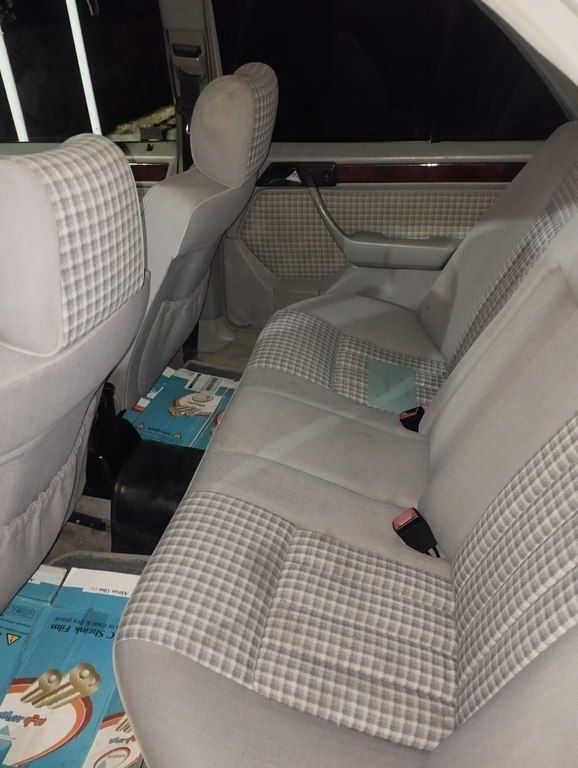 Mercedes E 200, 2.0 L, 1993 il, 150 000 km 10-VF-946 — Avtomobillər, İsmayıllı (7)