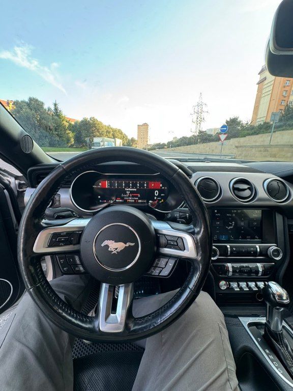 Ford Mustang, 2.3 L, 2019 il, 100 000 km — Avtomobillər, Bakı (12)