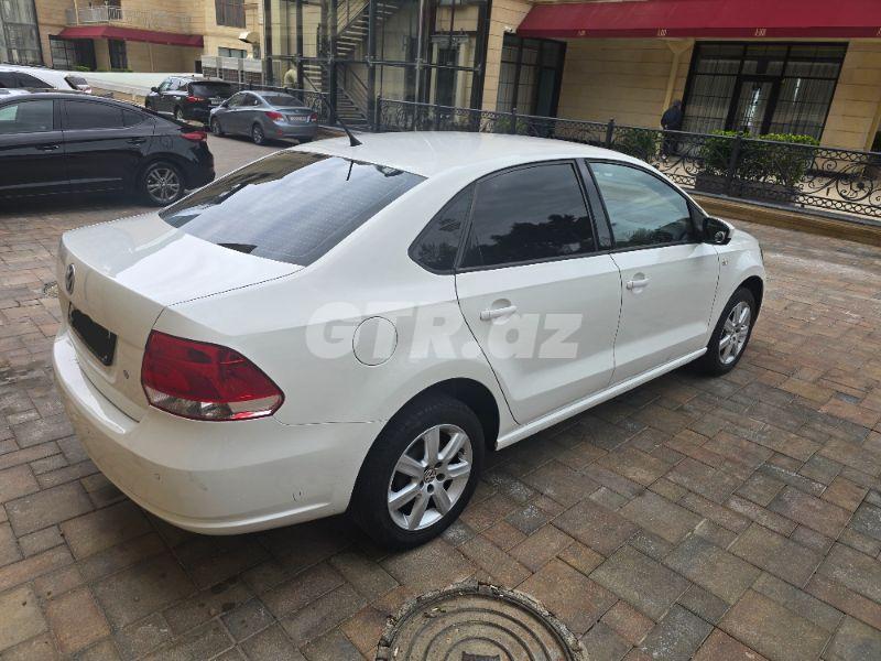 Volkswagen Polo 1.6 L, 2013, 254 000 km — Avtomobillər, Bakı (3)