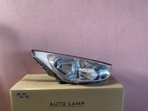 "Hyundai Ix35 2011" ön farası — Bakı