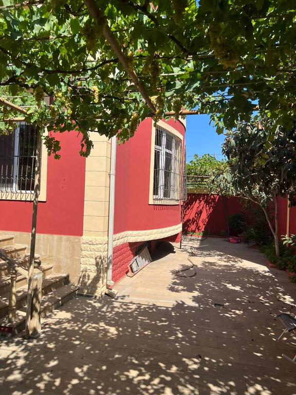 Satılır 6 otaqlı həyət evi/bağ evi 330 m² — Ev, villa, Bakı (3)