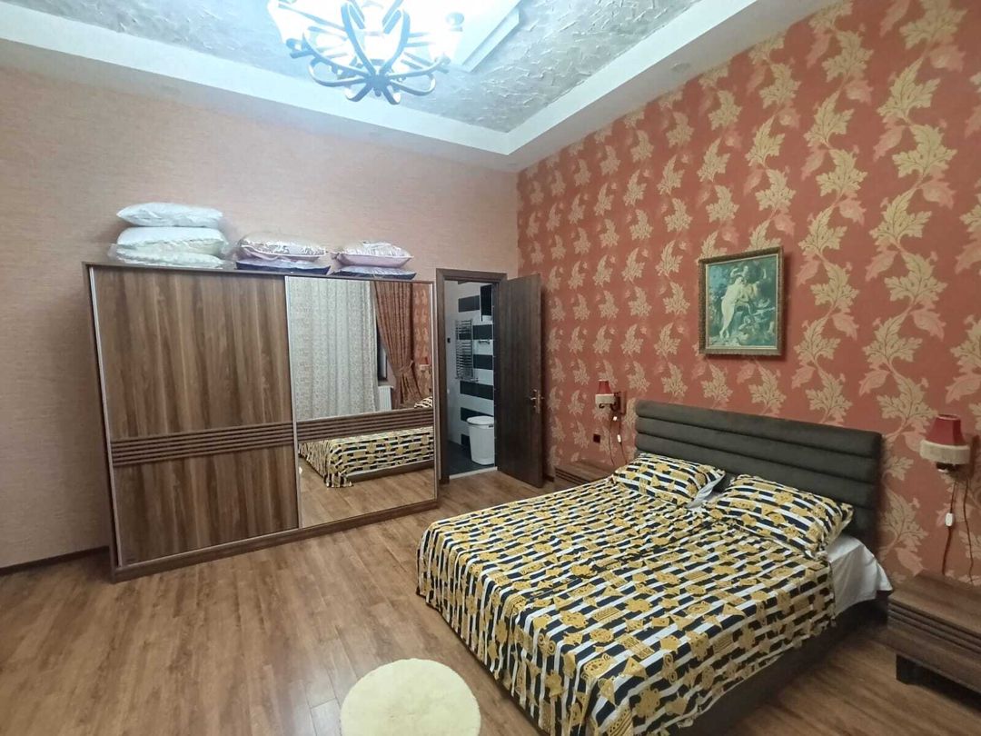 Satılır 5 otaqlı həyət evi/bağ evi 232 m² — Ev, villa, Bakı (10)