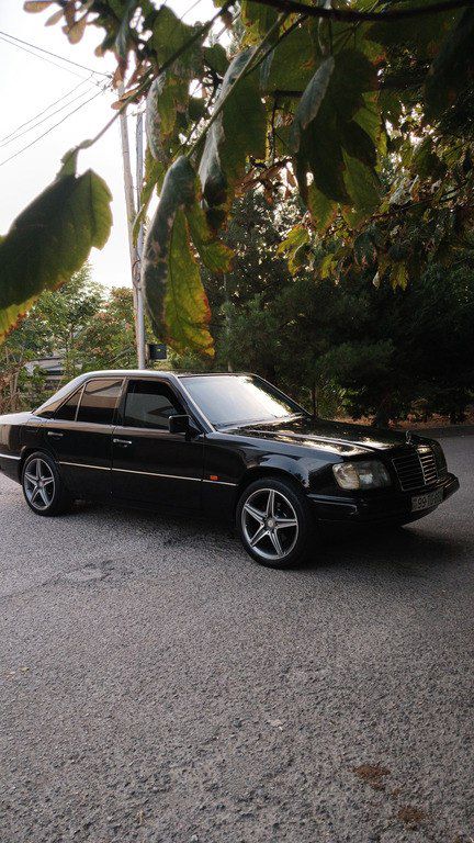 Mercedes 230 E, 2.3 L, 1990 il, 577 700 km — Şamaxı