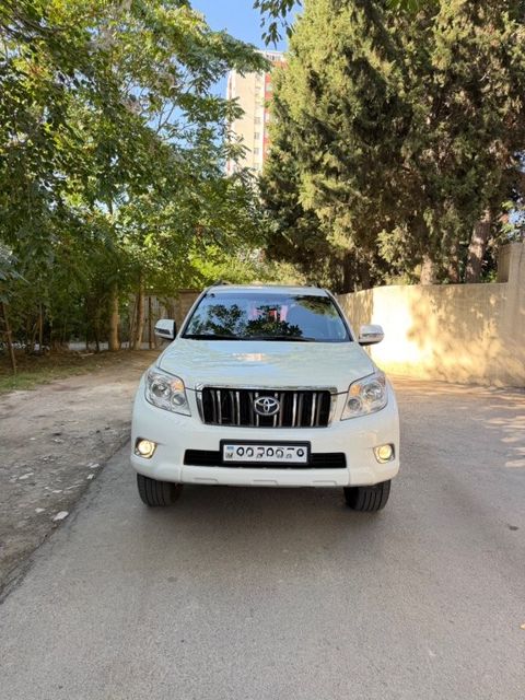 Toyota Land Cruiser Prado, 2.7 L, 2010 il, 223 000 km — Bakı