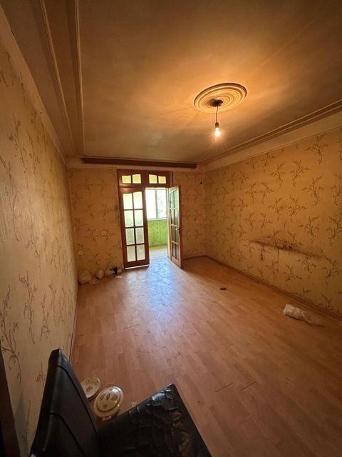 Satılır 3 otaqlı köhnə tikili 55 m² — Bakı