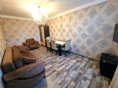 İcarəyə verilir 3 otaqlı köhnə tikili 75 m² — Bakı