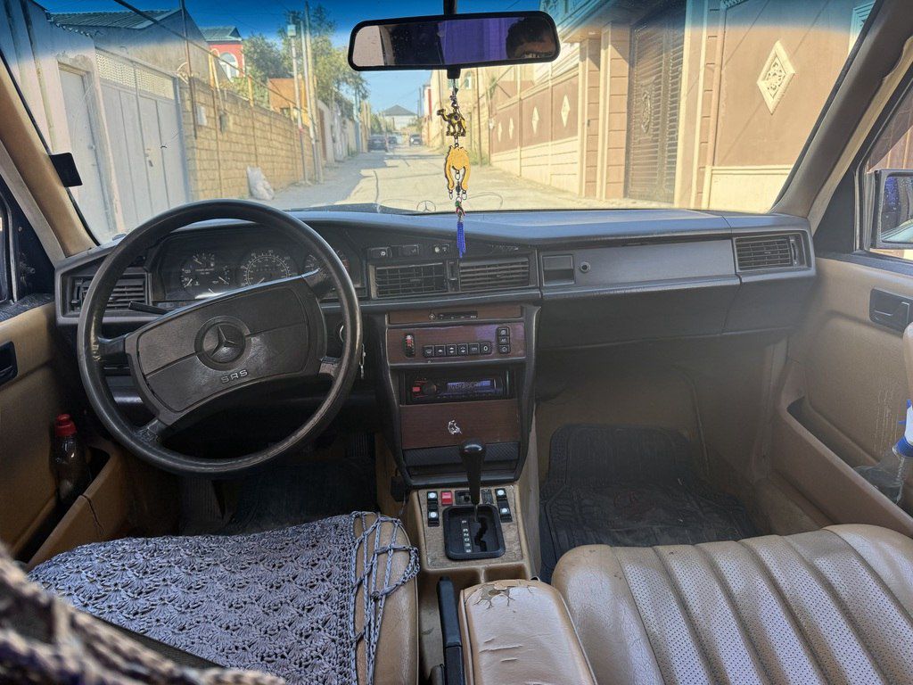 Mercedes 190, 2.3 L, 1986 il, 336 742 km — Avtomobillər, Bakı (3)