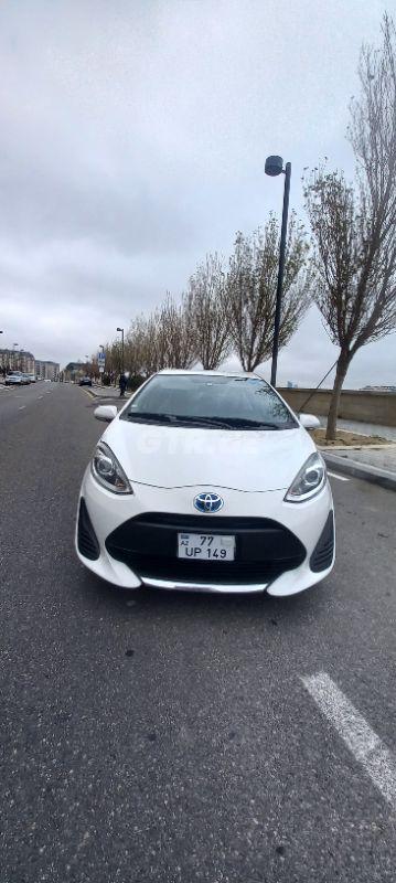 Toyota Aqua 1.5 L, 2019, 123 819 km 77-UP-149 — Avtomobillər, Bakı