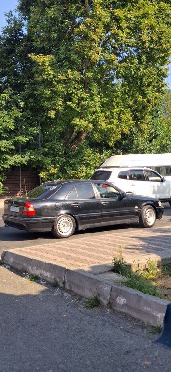 Mercedes C 200, 2.0 L, 1996 il, 350 000 km 77-KT-583 — Avtomobillər, Qəbələ (3)