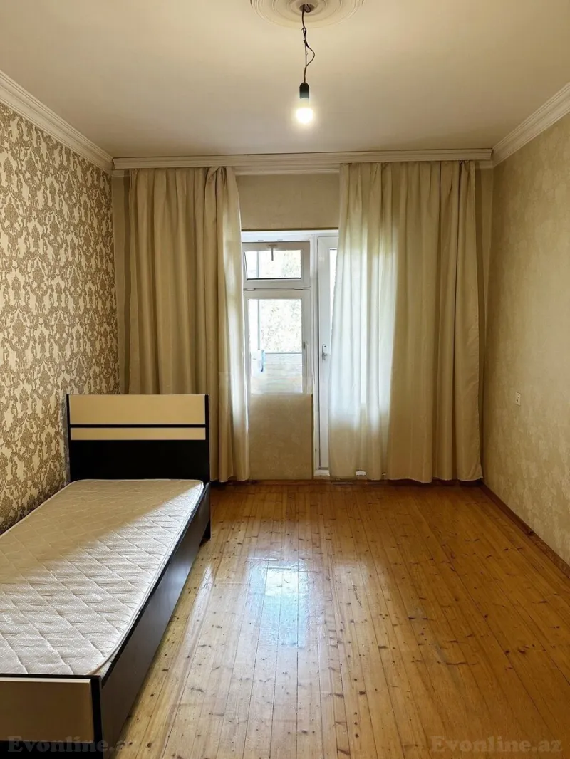 Satılır 2 otaqlı Mənzil Köhnə tikili 65 m² Bakı, Yasamal r., Yeni Yasamal — Mənzil, Bakı (8)
