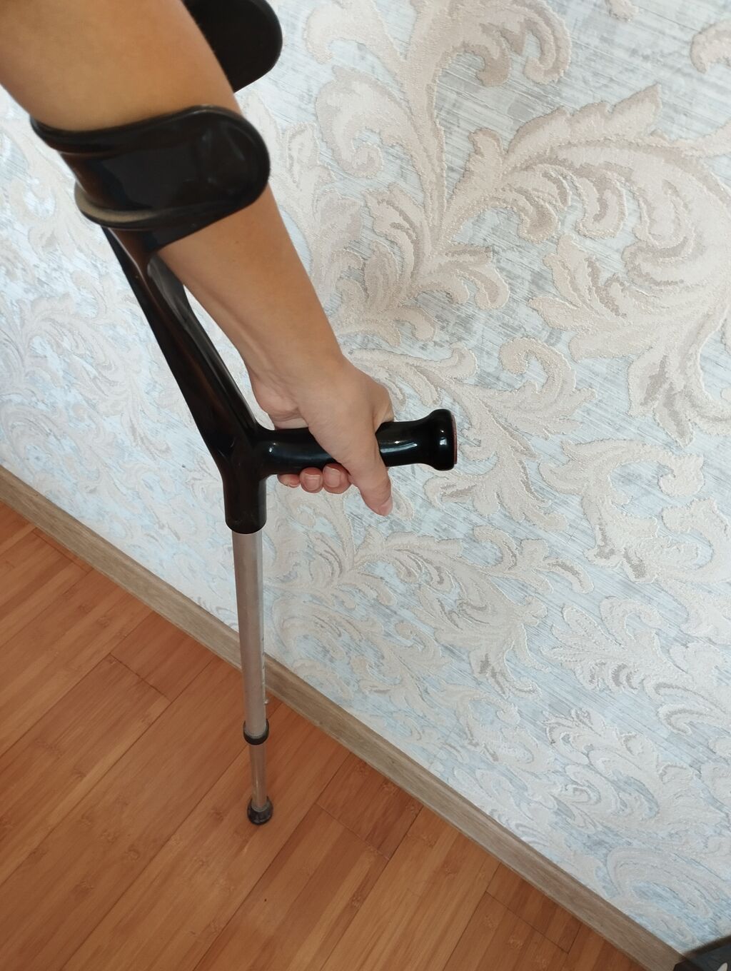 Dirsəkaltı qoltuqağacı (1 ədəd) - Model: ön qollu (dirsəkaltı) tip — Kürəklər və yürüyüş aparatları, Digah (2)