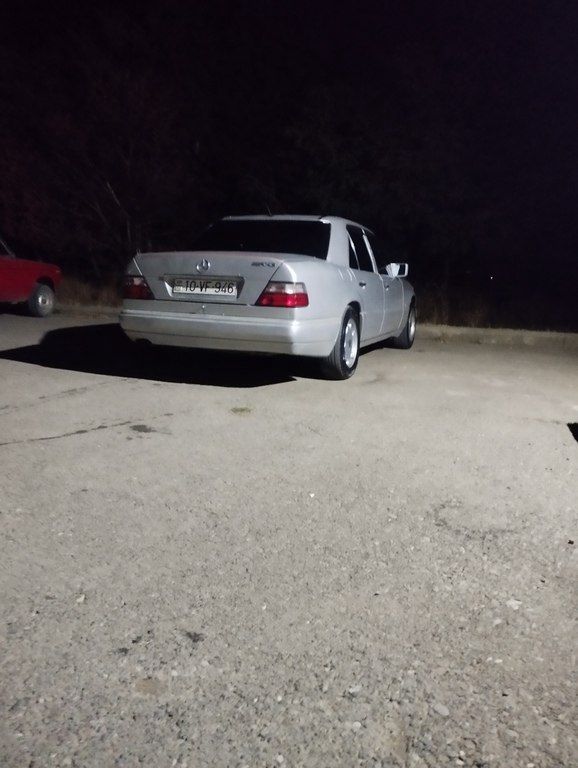 Mercedes E 200, 2.0 L, 1993 il, 150 000 km 10-VF-946 — Avtomobillər, İsmayıllı (10)