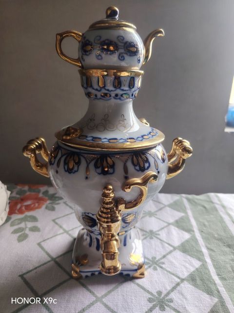Farfor samovar fiquru — Bakı