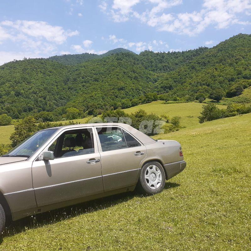 Mercedes E 230 2.3 L, 1989, 435 000 km 10-TV-359 — Avtomobillər, Bakı (5)
