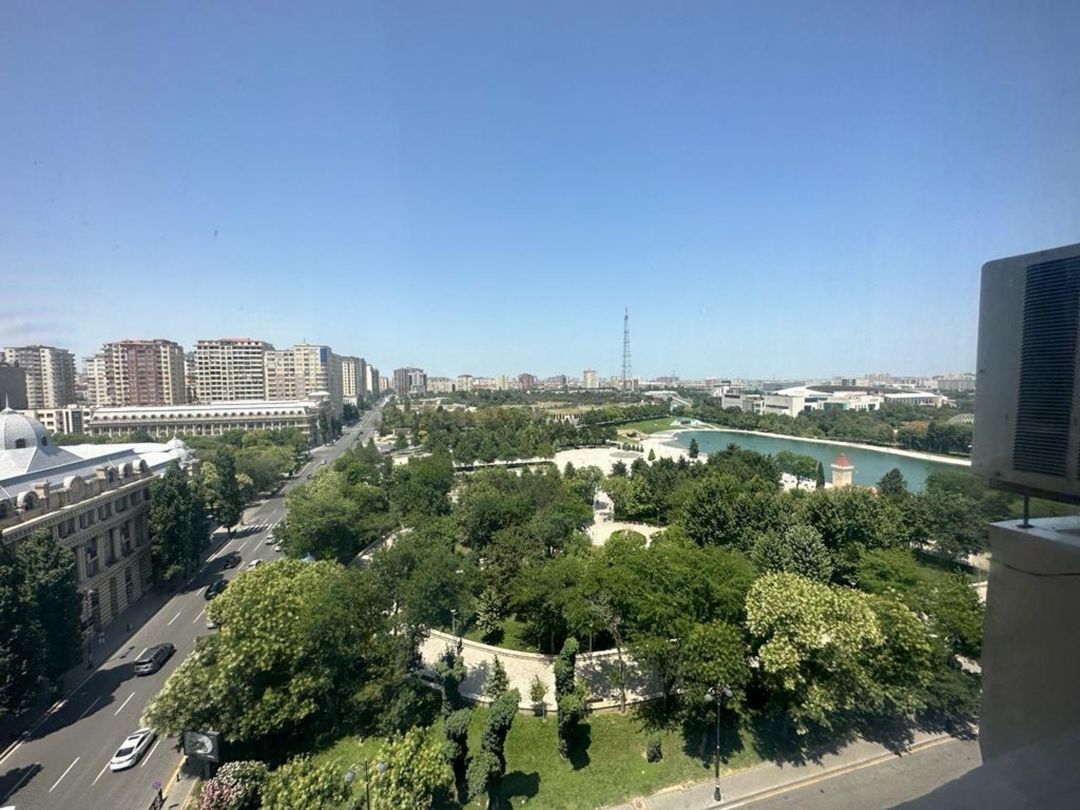 İcarəyə verilir 3 otaqlı yeni tikili 180 m² — Mənzil, Bakı