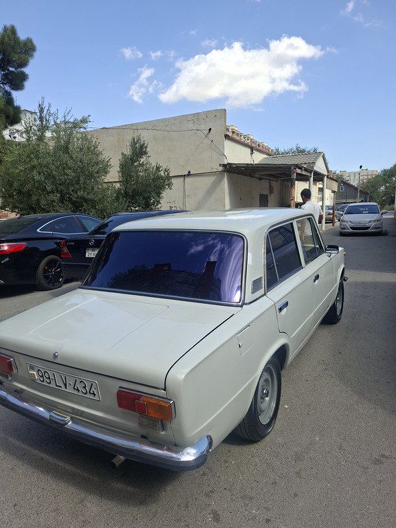 Lada (VAZ) 21011, 1.3 L, 1980 il, 258 000 km 99-LV-434 — Avtomobillər, Bakı (5)