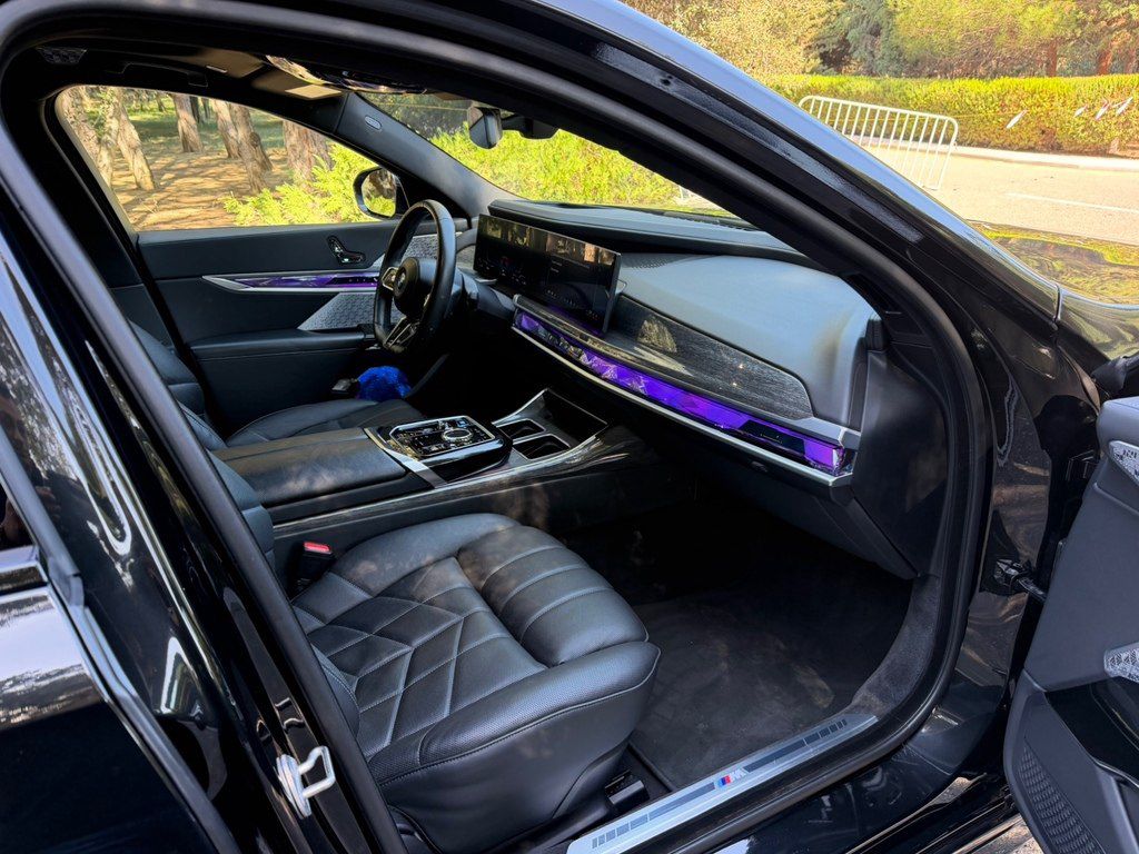 BMW i7, 105.7 kWh, 2023 il, 32 000 km — Avtomobillər, Bakı (10)