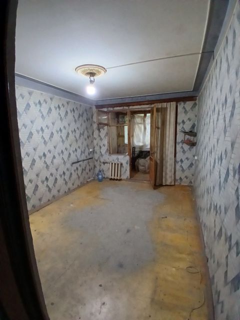 Satılır 1 otaqlı köhnə tikili 32 m² — Bakı