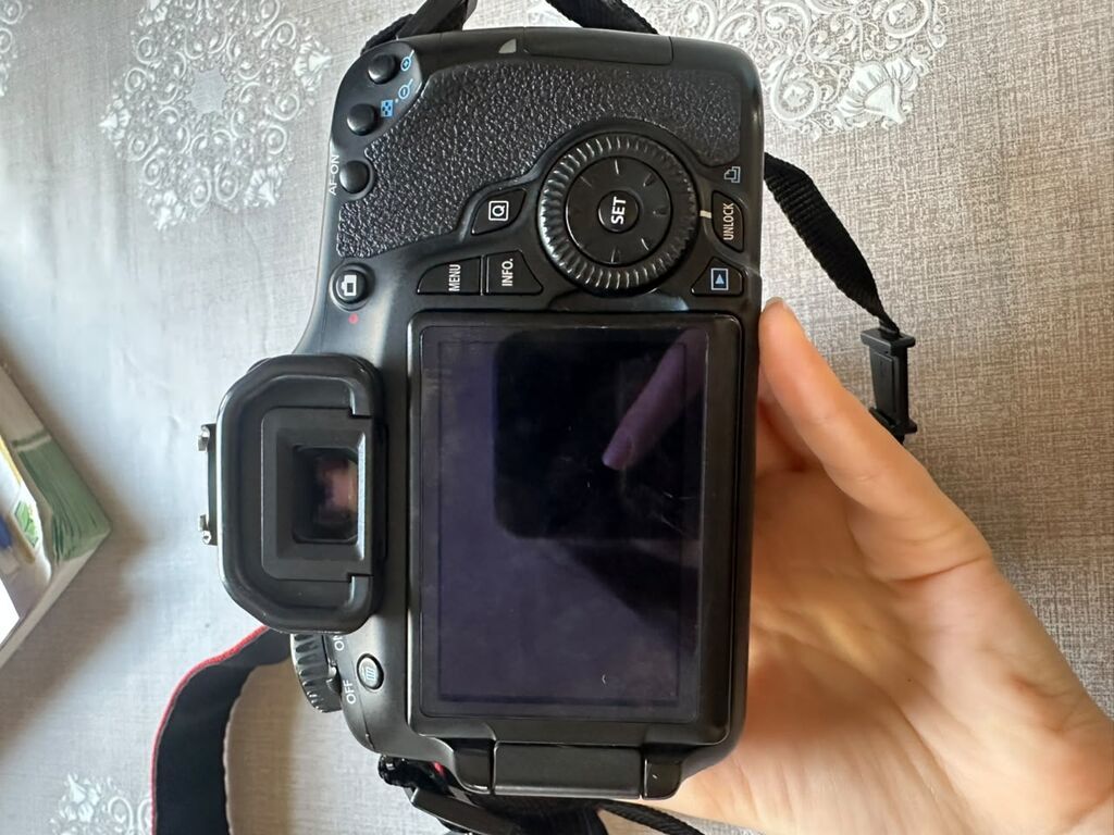 Canon 60d 18-55 mm 64 lük yaddaş var üstündə Canon EOS 60D Dslr — Fotoaparat, Bakı (4)