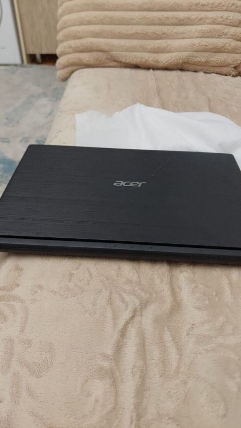 Acer Aspire 3 noutbuk - Model: A315-33-C8QV - Ekran: 15.6", 180° — Digah