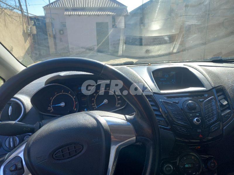 Ford Fiesta 1.6 L, 2013, 226 500 km — Avtomobillər, Bakı (5)