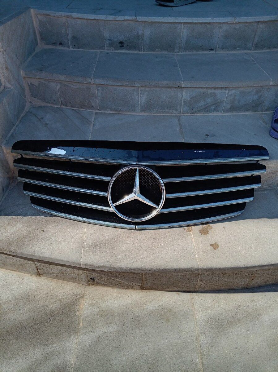 Mercedes radiator barmaqlığı — Ehtiyat hissələri və aksesuarlar, Bakı