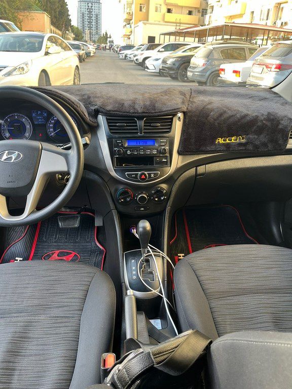 Hyundai Accent, 1.6 L, 2015 il, 285 000 km — Avtomobillər, Bakı (3)