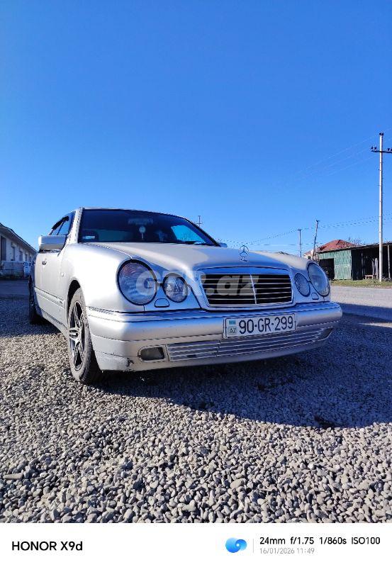 Mercedes E 230 2.3 L, 1995, 482 364 km 90-GR-299 — Avtomobillər, Quba (9)
