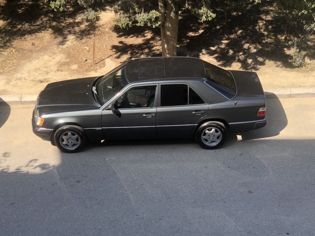 Mercedes-Benz E 230: 2.3 l 1990 il Sedan 10-XF-450 — Avtomobillər, Bakı (6)