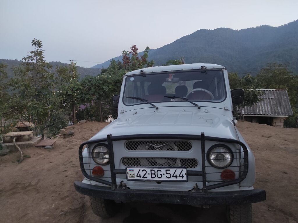 UAZ 469: 2.4 l 1998 il 140000 km Ofrouder/SUV 42-BG-544 — Avtomobillər, Lerik (2)