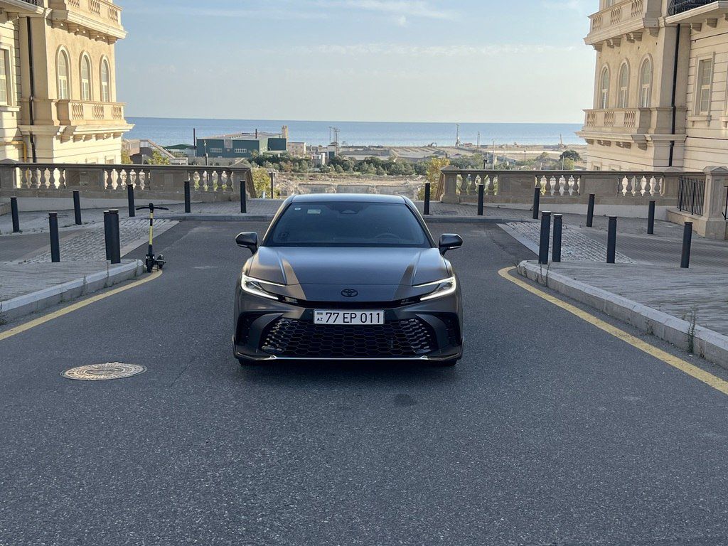 Toyota Camry, 2.0 L, 1 kWh, 2025 il, 20 900 km 77-EP-011 — Avtomobillər, Bakı (2)