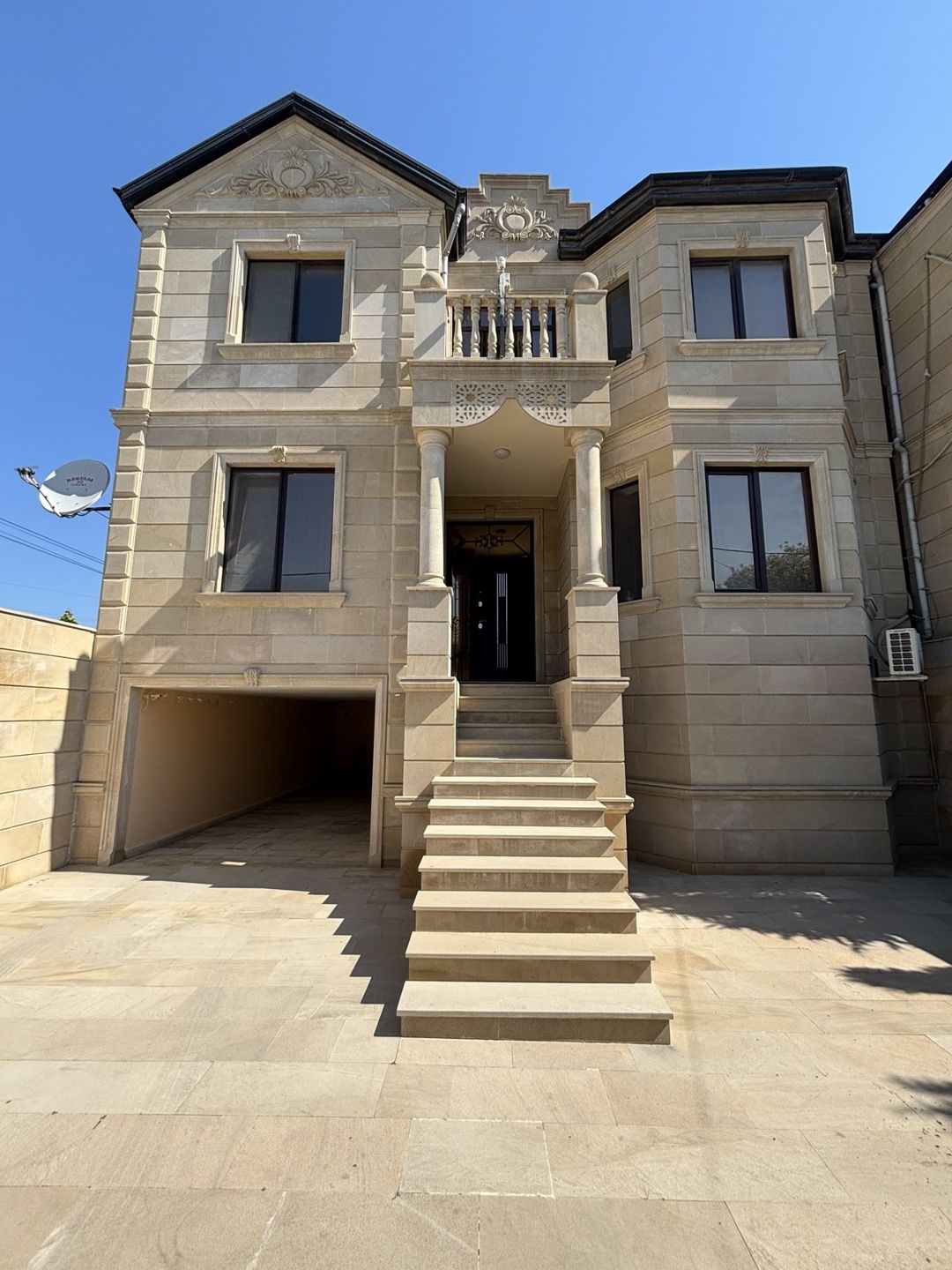 Satılır 6 otaqlı həyət evi/bağ evi 300 m² — Ev, villa, Bakı (2)