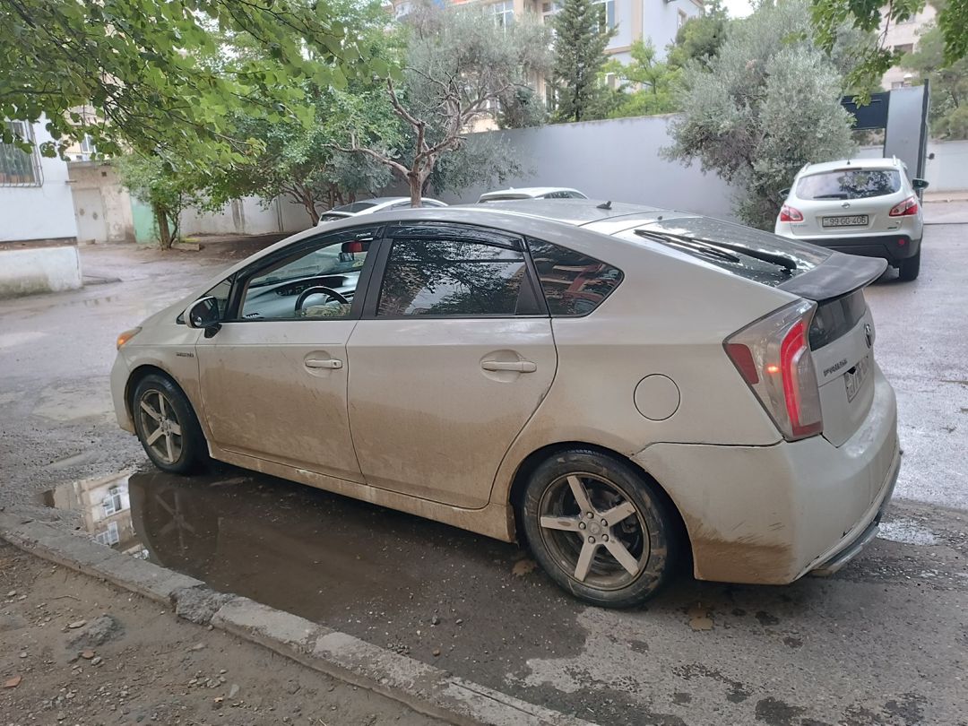 Toyota Prius, 2014 il 77-RF-624 — Avtomobillər, Bakı (7)