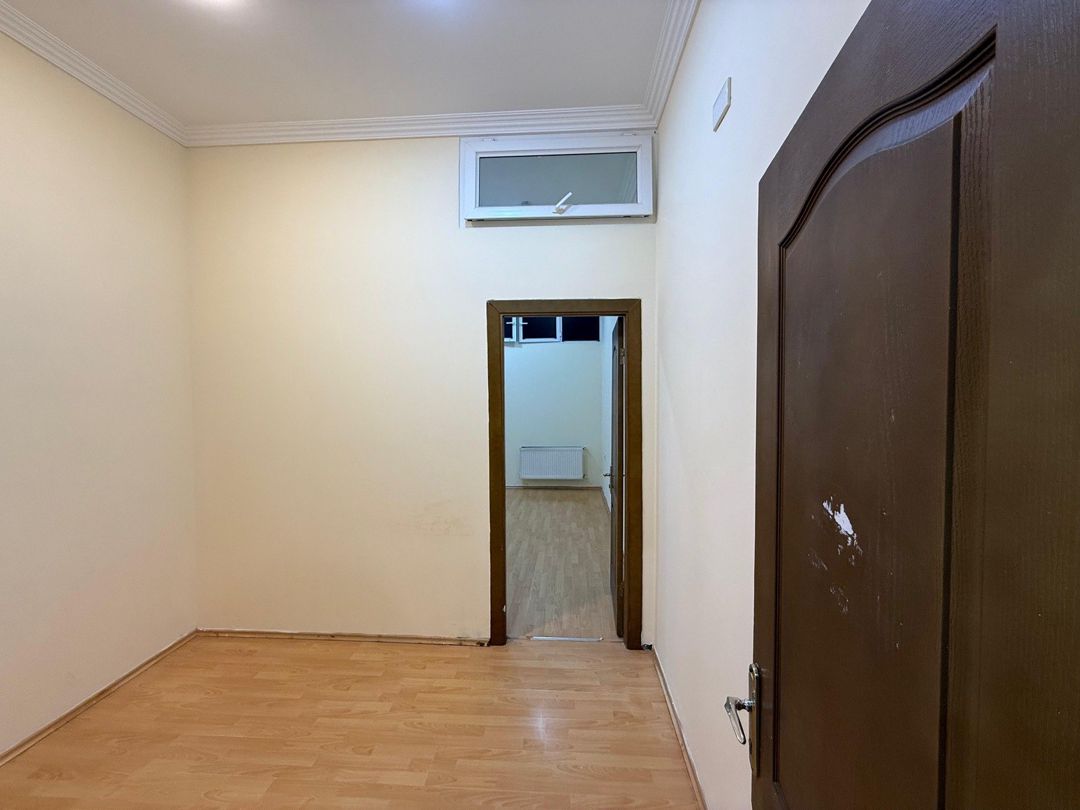 İcarəyə verilir 8 otaqlı ofis 255 m² — Ofis, Bakı (12)