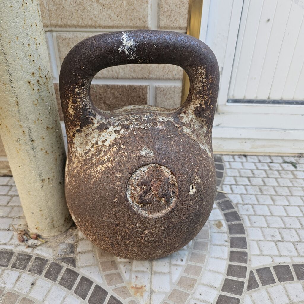 Məhsul: Dəmir kettlebell (girya) Çəki: 24 kq (hər iki nümunədə “24” — Dumbbellər, barbelər, diskləri, Digah (2)