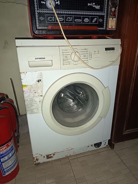 Siemens Paltar yuyan. Normal veziyetde. Barabani islemir — Bakı