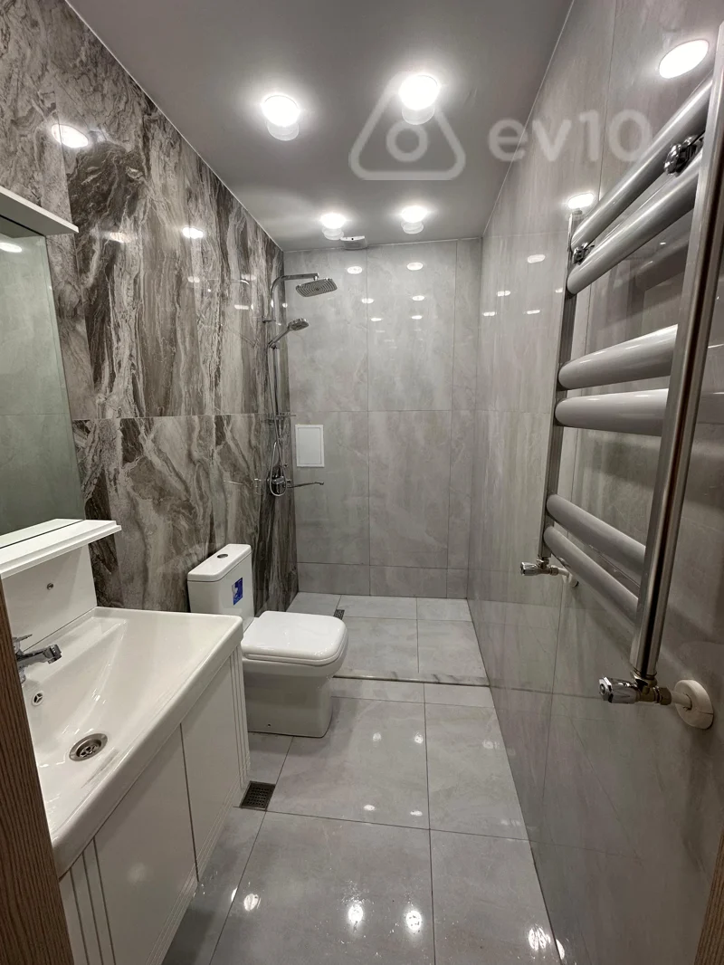 2 otaqlı mənzil, 77 m², Qara Qarayev — kirayə — Mənzil, Bakı (11)
