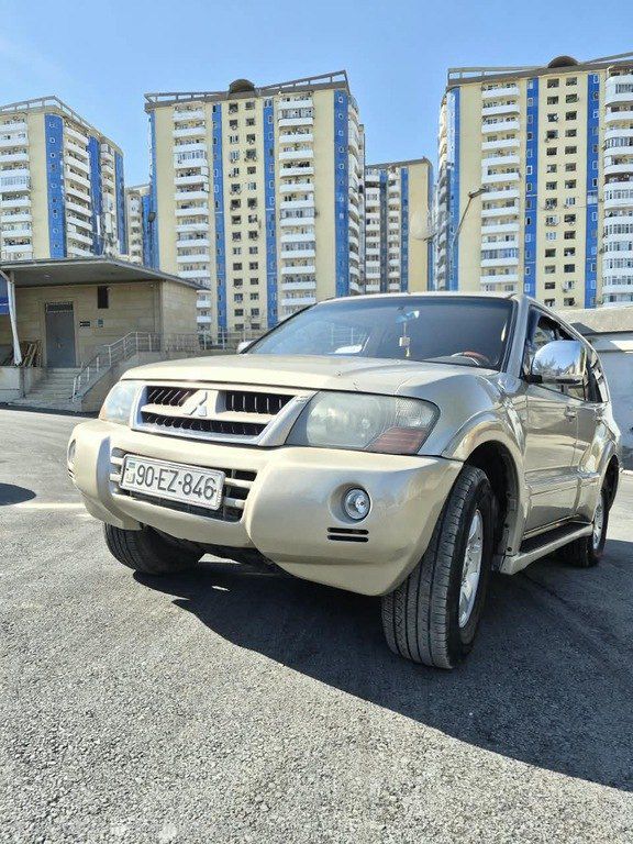 Mitsubishi Pajero, 3.2 L, 2004 il, 440 000 km 90-EZ-846 — Avtomobillər, Bakı (2)