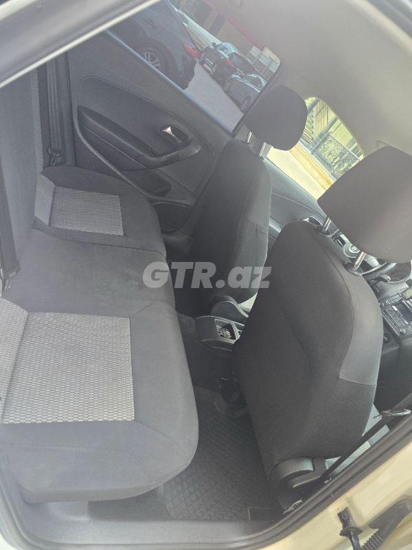 Volkswagen Polo 1.6 L, 2013, 254 000 km — Avtomobillər, Bakı (10)