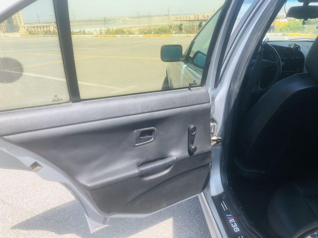 BMW 3 Series E36 sedan – gümüşü rəng, M paketli görünüş. E 36 10-SH-740 — Avtomobillər, Masazır (6)