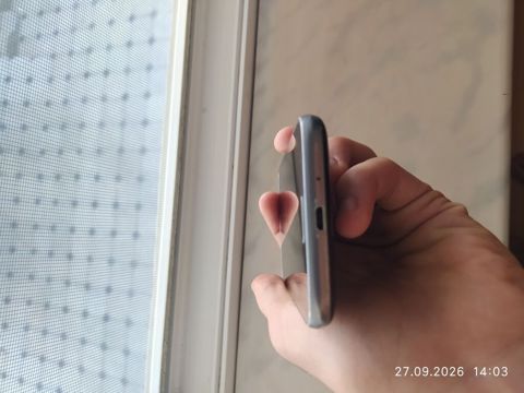 Samsung Galaxy J2 2016, 8 GB, rəng - Qara, İki sim kartlı — İmişli