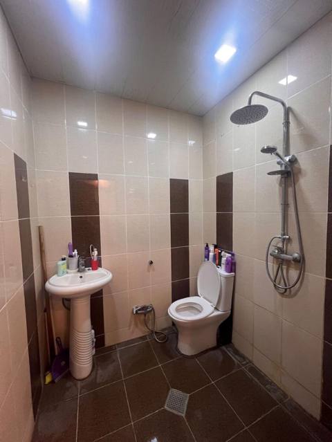 Xanım Otaq Yoldaşı Axtarılır 2 xanım birlikdə yaşadıqları mənzilə — 174 ₼ · 60 м² · Баку, Nərimanov · Mənzil Xanım Otaq Yoldaşı Axtarılır 2 xanım birlikdə yaşadıqları mənzilə — Баку