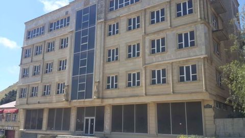 Satılır obyekt 3500 m² — Bakı