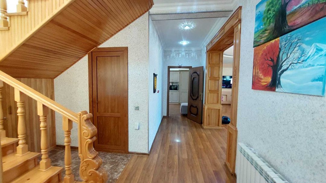 Satılır 5 otaqlı həyət evi/bağ evi 200 m² — Ev, villa, Bakı (4)