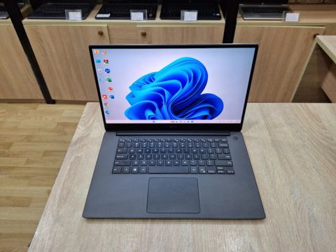 Dell Precision 5540 i9 9880H 32gb Ram 3.8K ekran — Bakı