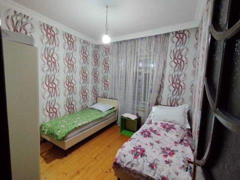 İcarəyə verilir 5 otaqlı həyət evi/bağ evi 200 m² — Xırdalan